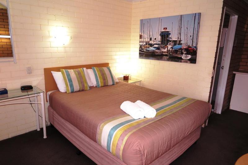 Twin Pines Motel Mooloolaba Kültér fotó