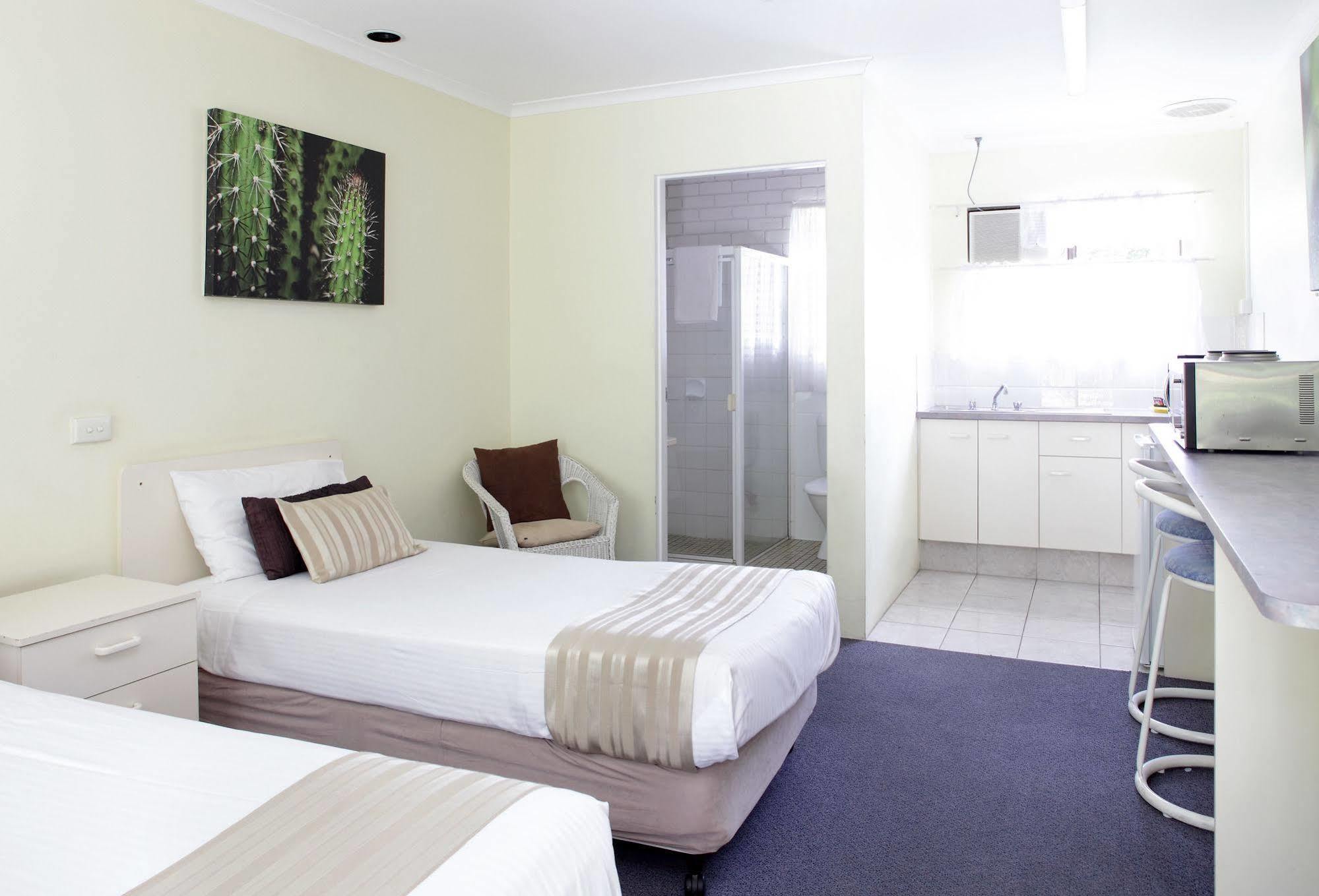 Twin Pines Motel Mooloolaba Kültér fotó